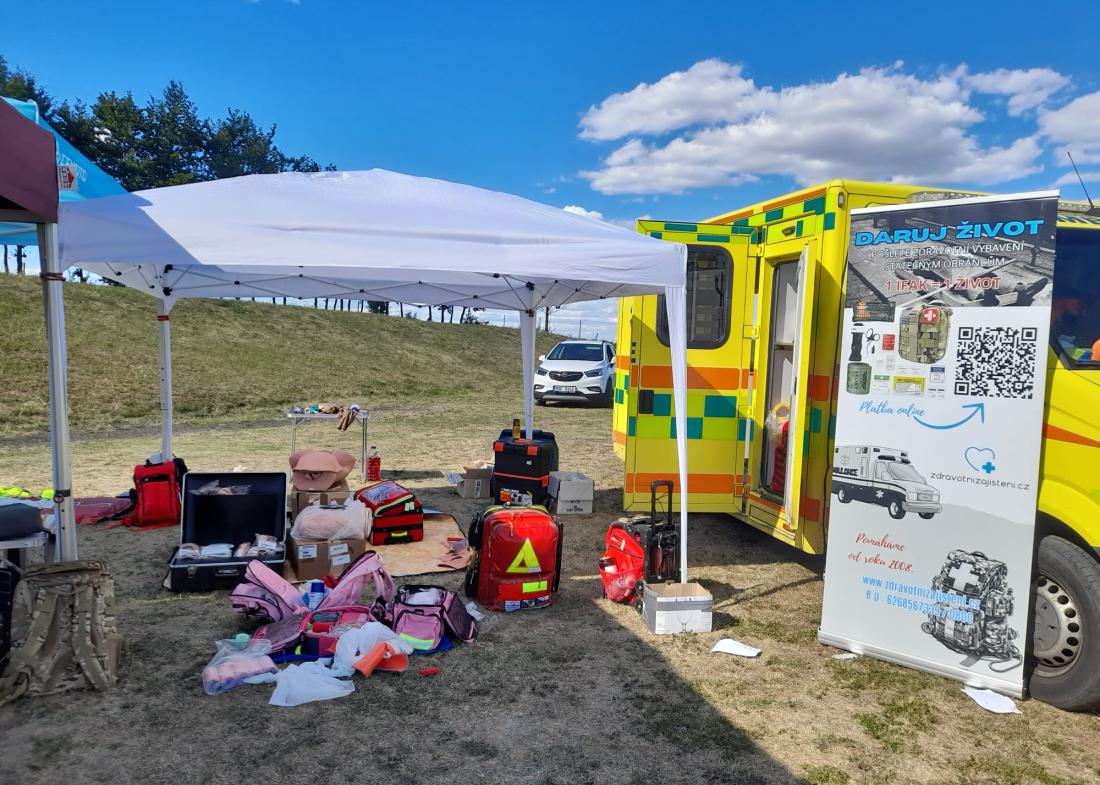 Dětský den s hasiči na fotbalovém hřišti v Rabí přinesl spoustu zábavy i vědomostí
