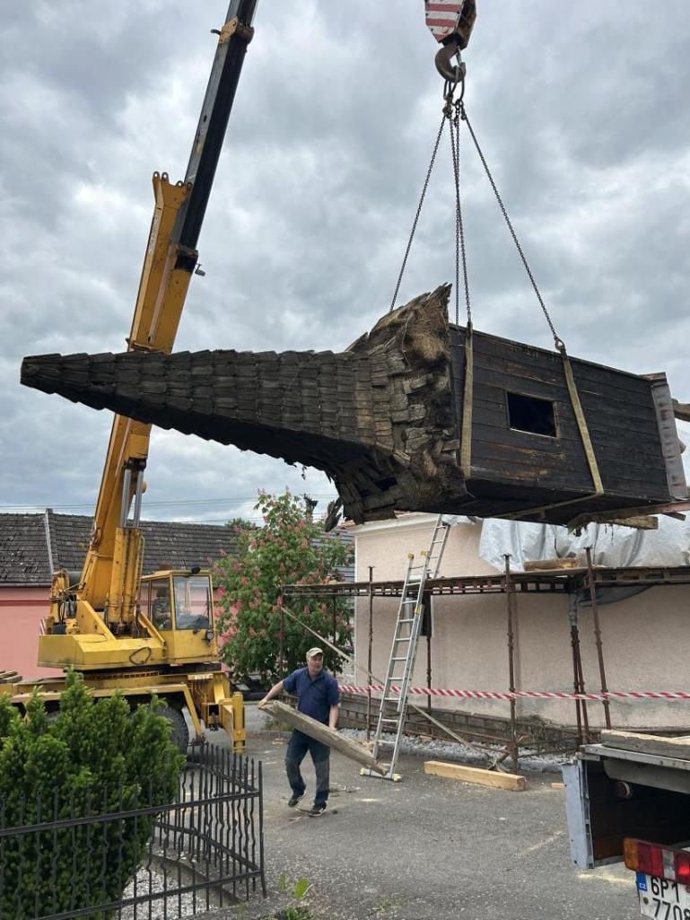 Renovace střechy a zvoničky 2024-2025. Foto: archiv MěÚ Rabí