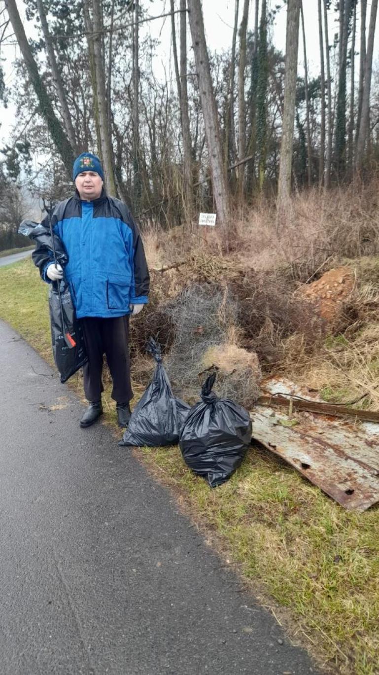 Ukliďmě Česko v Rabí. Foto: Marie Jamrichová
